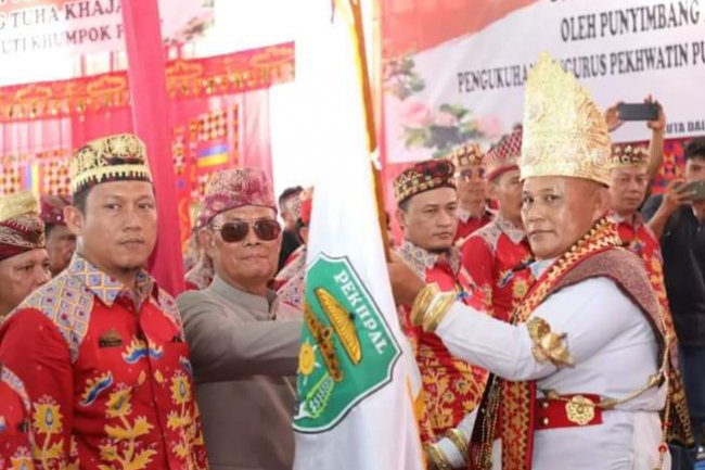 Bupati Lampung Selatan Kukuhkan Pengurus Pekhwatin Punyimbang Adat Lampung Marga Katibung