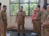 Bupati Lampung Selatan Tinjau SD N 2 Mulyosari Pasca Kebakaran