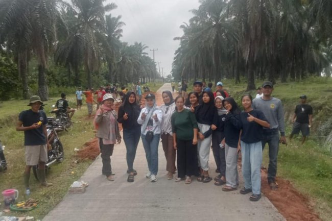 Ketua DPRD Lampung Selatan Gotong Royong Benahi Pasilitas Publik di Rejosari