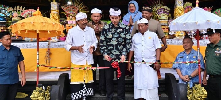 Bupati Egi Resmikan Balai Banten Pura Puseh Kertibuana